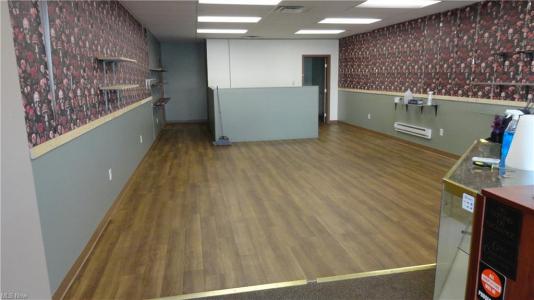 598 Carolina Ave #Right, Chester, 西弗吉尼亚州 26034, 美国