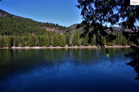 443 River Lake Dr., Clark Fork, Idaho 83811, USA