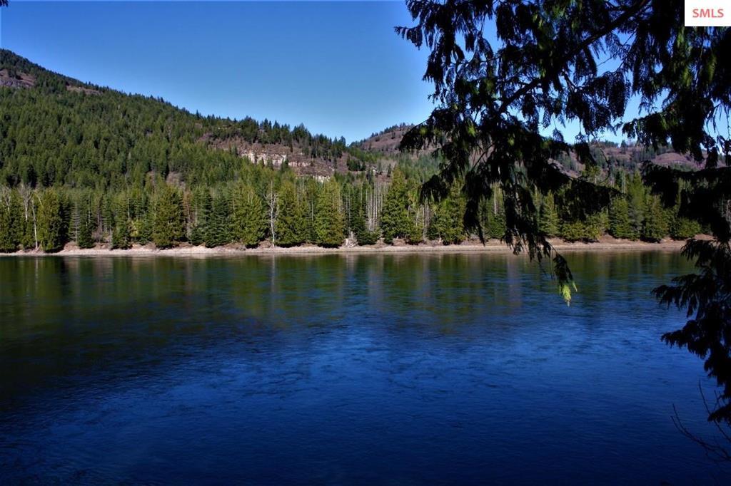 443 River Lake Dr., Clark Fork, Idaho 83811, HOA KỲ