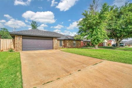 3208 Quail Circle, Altus, Oklahoma 73521, USA