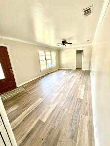 102 E Walker Avenue, Temple, Texas 76501