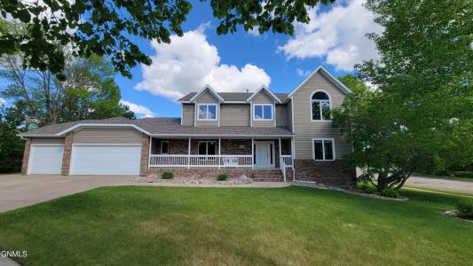 1800 Contessa Place, Bismarck, ND 58503, USA