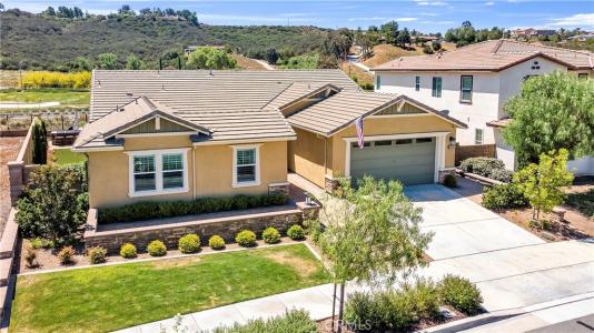 33303 Barmetta Lane, Temecula, California 92592
