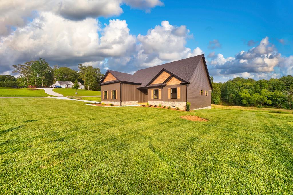 40 Ellie Way, Ellijay, Georgia 30536, USA