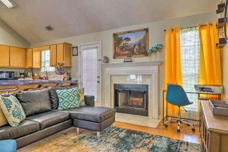 483 Oak Drive, Atlanta, Georgia 30354
