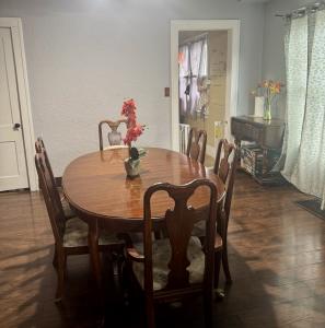 109 Seminary Avenue, Aurora, Иллинойс 60505, Соединенные Штаты