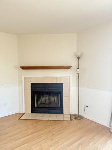 9250 Beloit Avenue , 305, Bridgeview, Illinois 60455