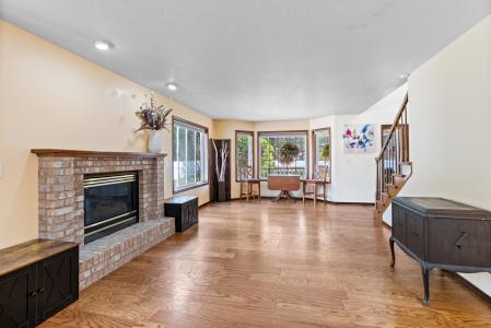 15308 W Bluegrass Rd, Nine Mile Falls, Вашингтон 99026, Соединенные Штаты