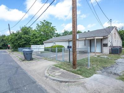 2211-2219 Frank Henderson Jr Drive, Dallas, Texas 75216