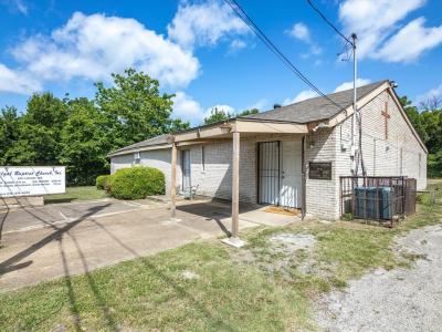2211-2219 Frank Henderson Jr Drive, Dallas, Texas 75216