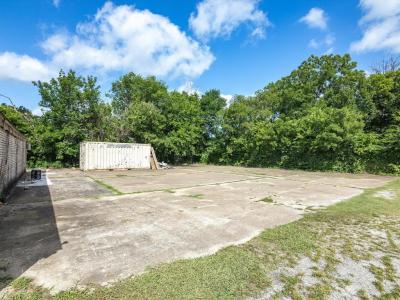 2211-2219 Frank Henderson Jr Drive, Dallas, Texas 75216