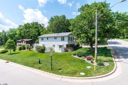 1590 Young Dr, Onalaska, Wisconsin 54650, USA