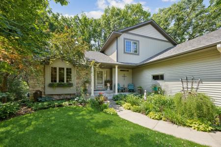 1110 Partridge Lane, North Hudson, Wisconsin 54016, USA