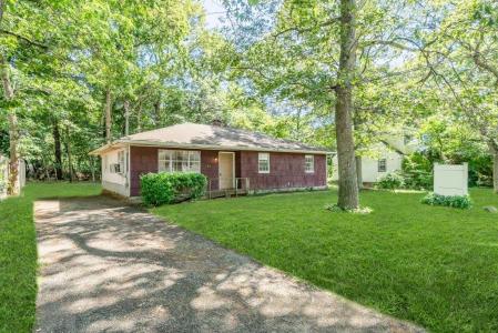 96 Norfleet Lane, Coram, Nowy Jork 11727, USA