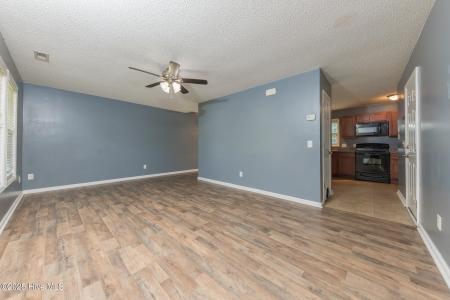 101 Republic Court, Jacksonville, North Carolina 28540