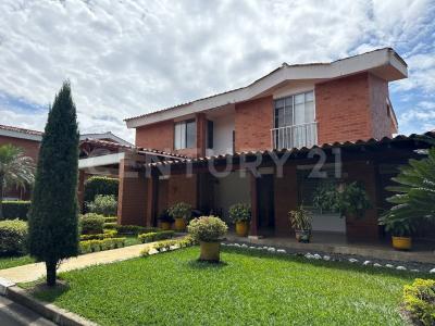 Cali, Valle Del Cauca 760035, Colombia