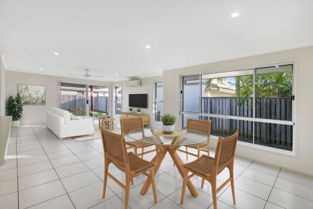 4 Holloway Street, Mountain Creek, QLD 4557, Australie