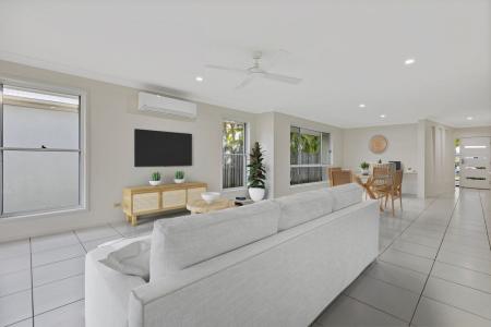 4 Holloway Street, Mountain Creek, QLD 4557, Australie