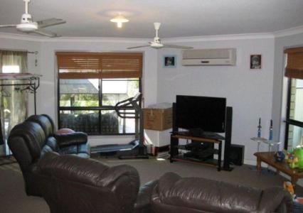 17 Norton Court, Moranbah, QLD 4744, אוסטרליה