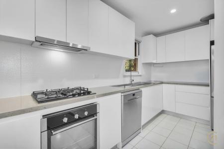 11 Ballarat Place, Cartwright, NSW 2168, Australia