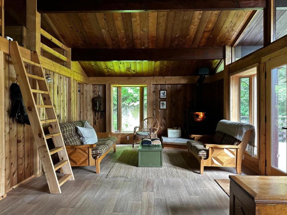 7499  Lac-des-Écorces, Barkmere, Quebec J0T 1A0, Kanada