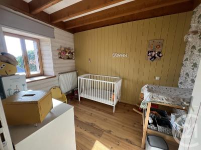 Cosse Le Vivien, País Do Loire 53230, França