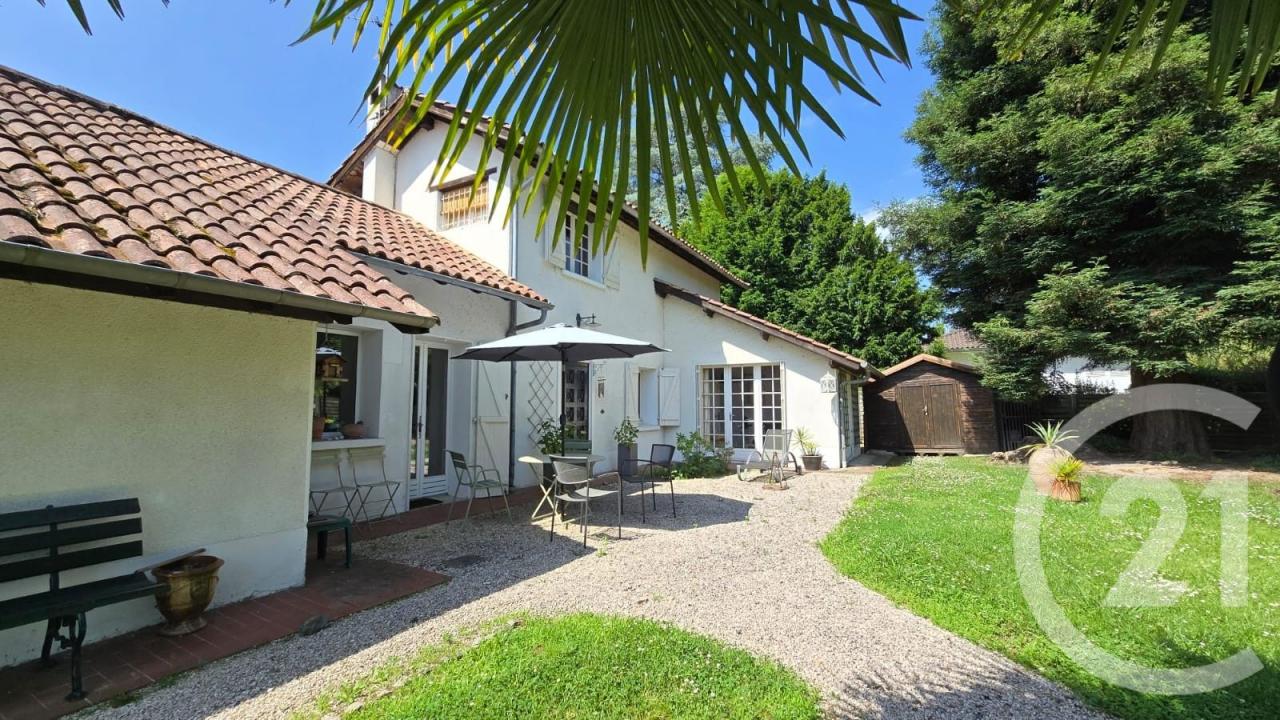Pau, Aquitaine 64000, France
