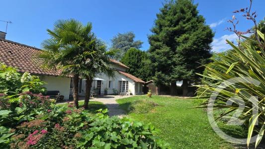 Pau, Aquitaine 64000, France
