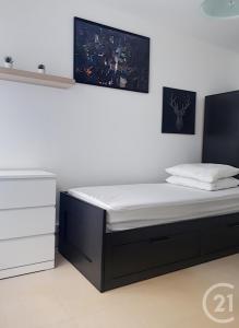 Auxerre, Bourgogne 89000, France
