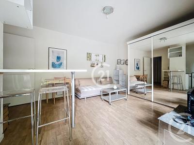 Montreuil, Île-de-France 93100, Francia