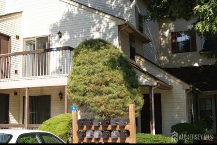 604 Woodbridge Commons Way, Iselin, NJ 08830, USA