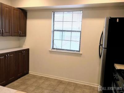 604 Woodbridge Commons Way, Iselin, New Jersey 08830