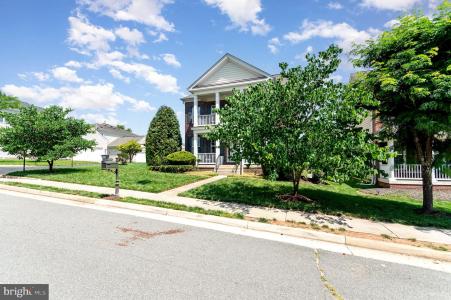 43168 Nikos Street, Leesburg, Virginie 20176, États-Unis