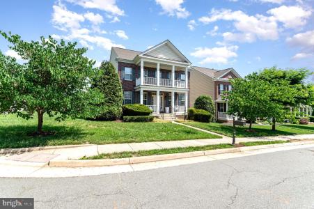 43168 Nikos Street, Leesburg, Virginie 20176, États-Unis