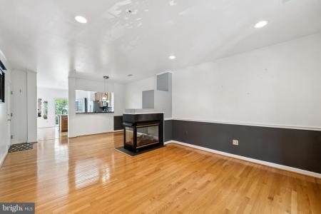 1541 Northern Neck Drive Unit# 202, Vienna, Вирджиния 22182, Соединенные Штаты