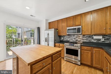 1541 Northern Neck Drive Unit# 202, Vienna, Вирджиния 22182, Соединенные Штаты