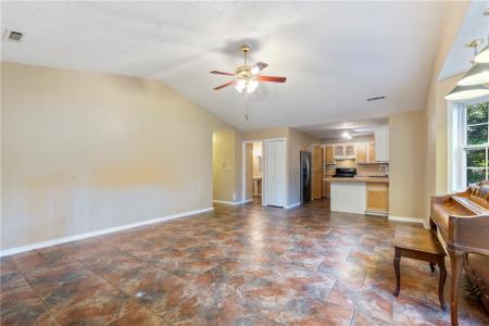 17 Pivot Rock Rd., Eureka Springs, Arkansas 72632