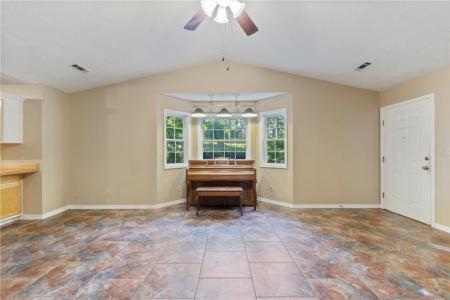 17 Pivot Rock Rd., Eureka Springs, Arkansas 72632