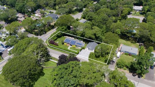 34 Nassau Road, Hampton Bays, NY 11946, USA