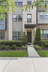 6647 Rhode Island Ave, Riverdale, Maryland 20737, États-Unis