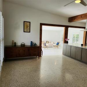 1625 S Palmway , Lake Worth, Florida 33460