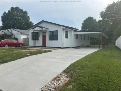 1112 Henrietta St, Ravenswood, WV 26164, USA