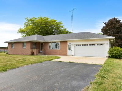 26008 Helen Rd, Garden Prairie, Illinois 61038, USA