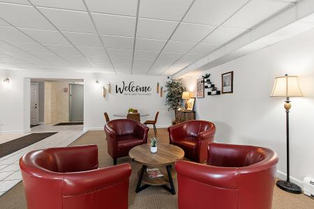 1000 S Lorraine Road , 110, Wheaton, 伊利诺斯州 60189, 美国