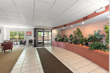 1000 S Lorraine Road , 110, Wheaton, 伊利诺斯州 60189, 美国