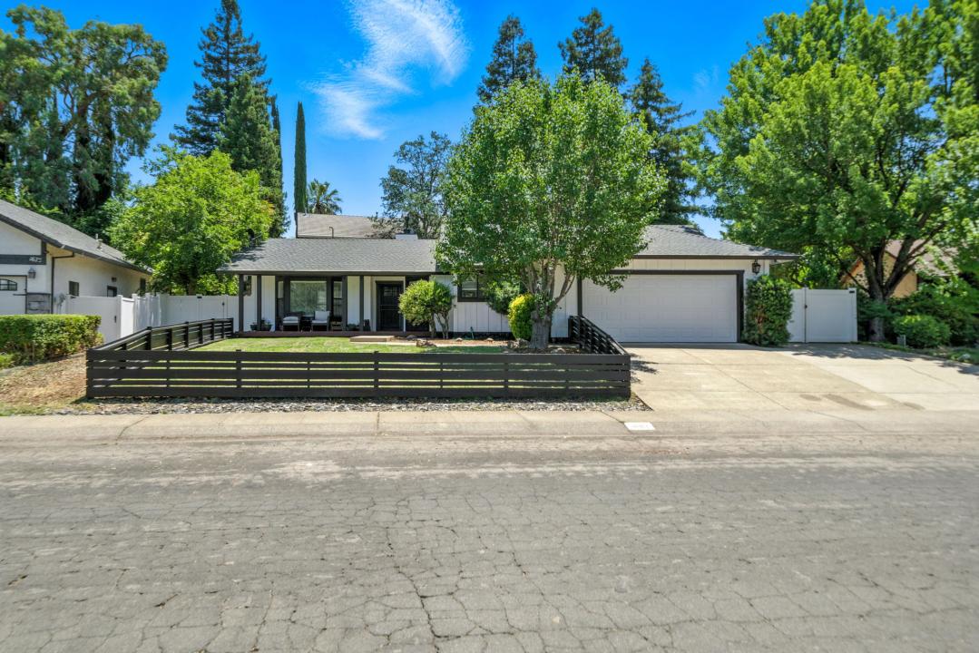 1683 Lakeside Dr, Redding, California 96001