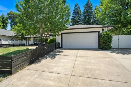 1683 Lakeside Dr, Redding, California 96001