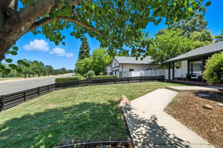 1683 Lakeside Dr, Redding, California 96001