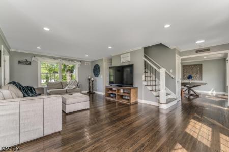 5 Mountain View Ave, Long Valley, New Jersey 07853