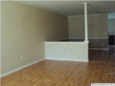 6 Fells Drive, Manalapan, New Jersey 07726, USA